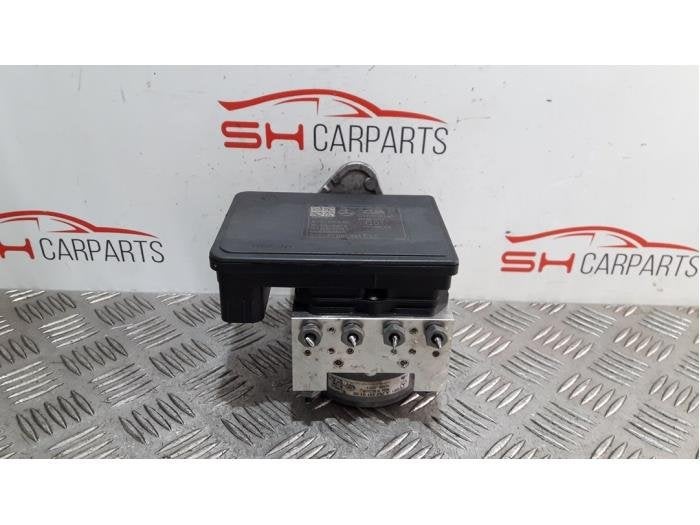 Pompe ABS d'un Mercedes C-Klasse, 3 mois de garantie, Utilisé, -, -