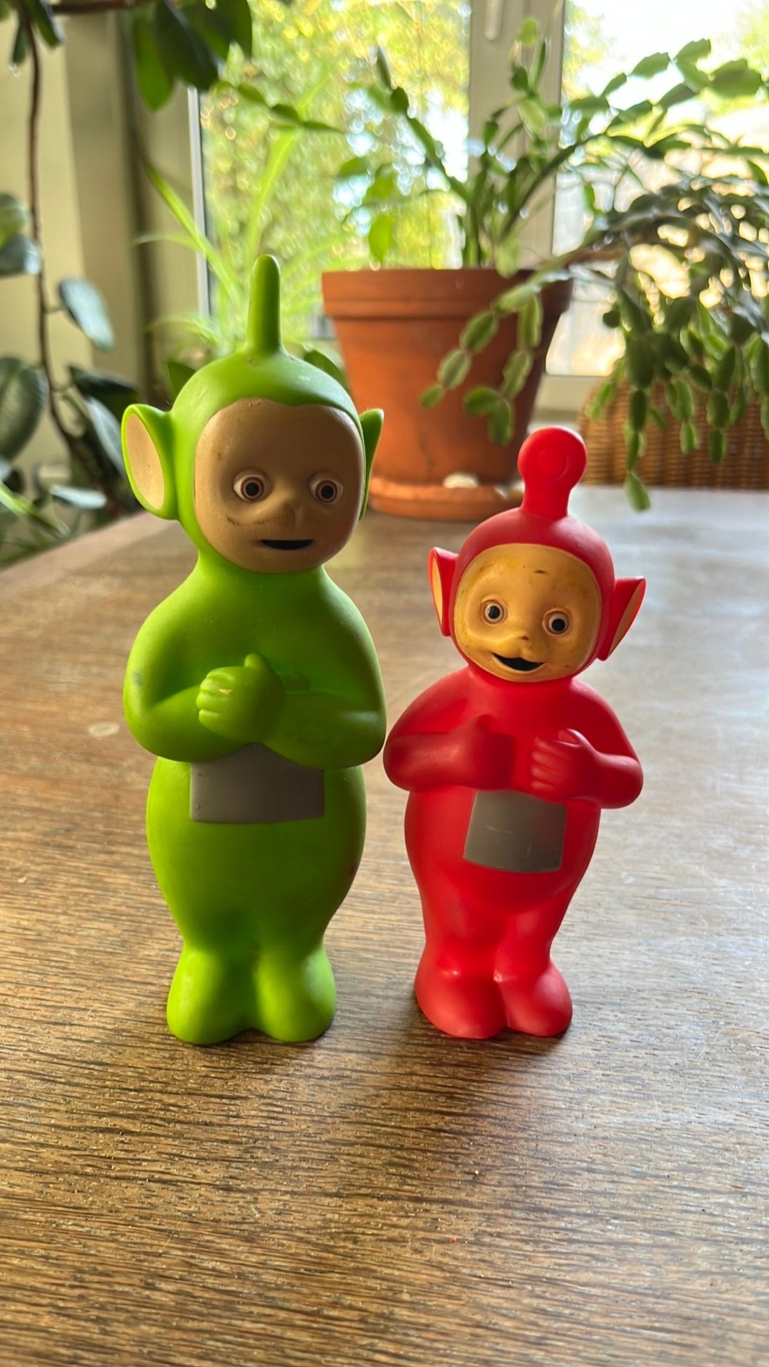 Vintage Teletubbies vinyl knijppoppetjes (Dipsy & Po), Collections, Enlèvement, Utilisé