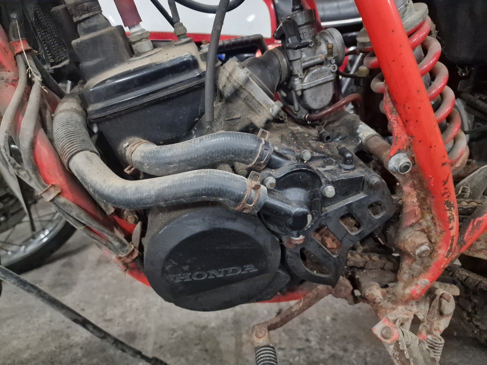 Bloc moteur complet Honda MTX125 JD05, 6 vitesses.

Moto, Vélos & Vélomoteurs, Enlèvement ou Envoi, Carburateur