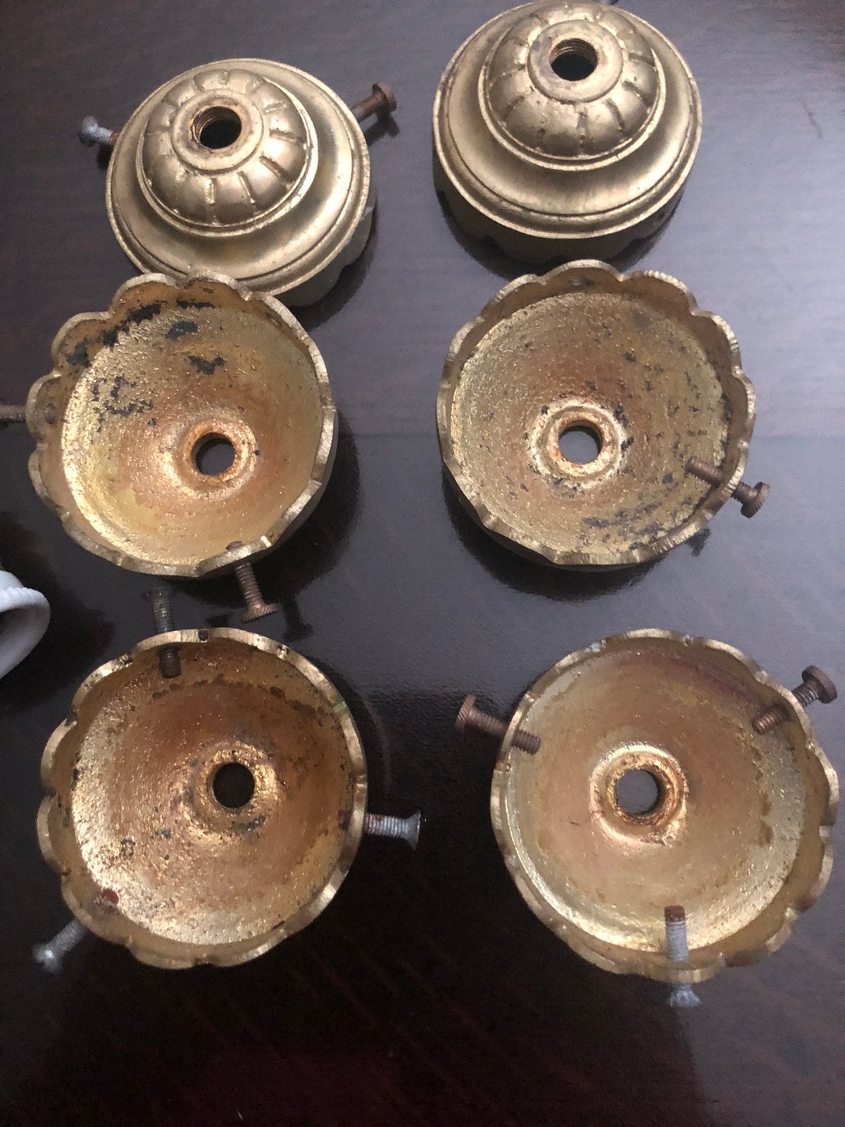 Bronzen antieke lusterkapje en antieke lusterfittingen, Ophalen