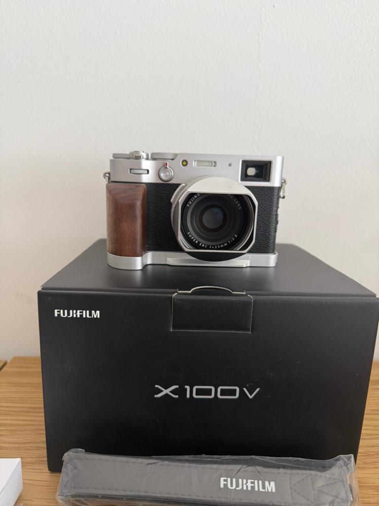 Fujifilm X100V Silver (+ extra), Ophalen, Gebruikt, Spiegelreflex, Fuji