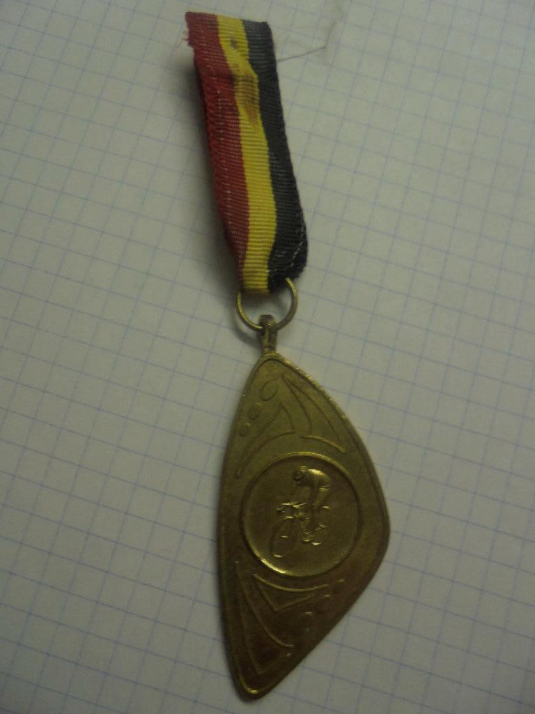 médaille de vélo w.t.c. de bollebaan cycling cyclisme, Enlèvement ou Envoi, Utilisé, Autres types