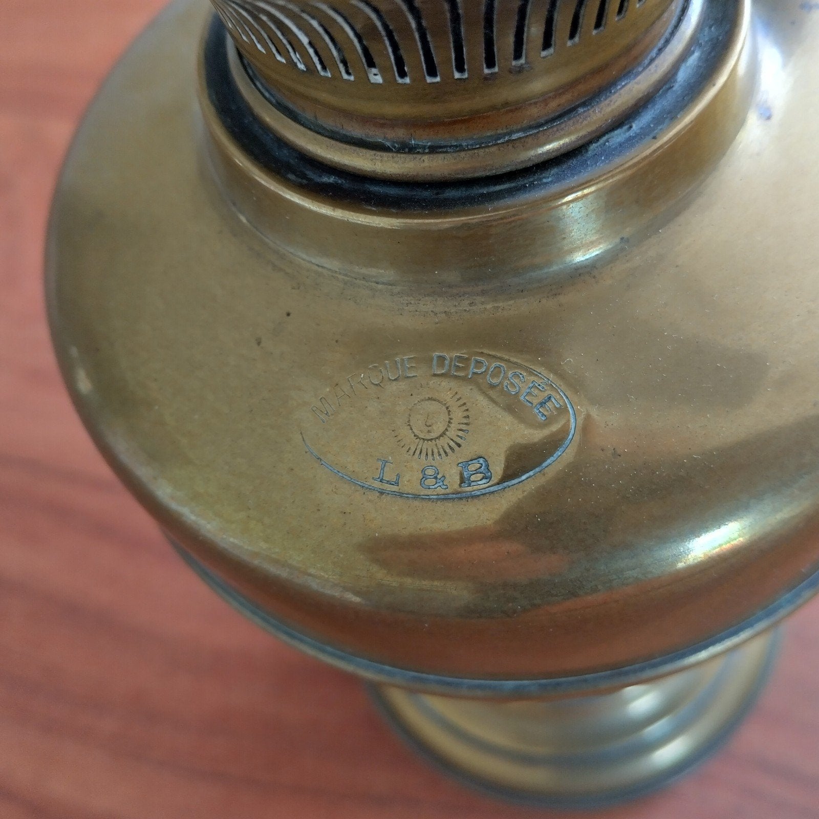 Lampe à pétrole, Enlèvement
