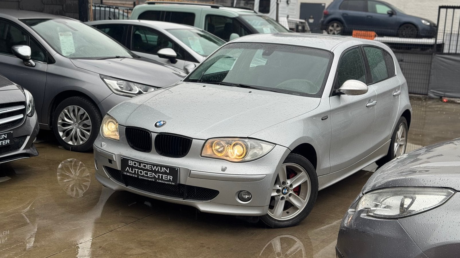Bmw 120i 1 Serie 2.0Benzine Keyless Xenon Seat heating, Zwart, Handgeschakeld, 5 deurs, Stadsauto