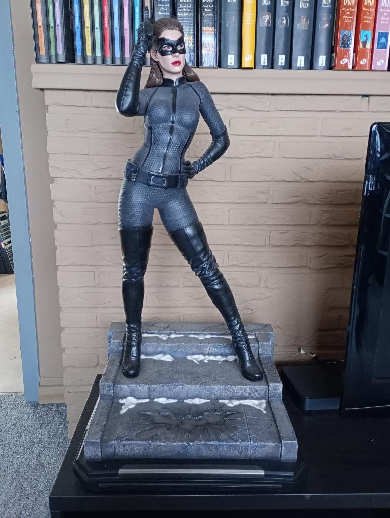 prime one studio catwoman statue 1/3, Collections, Enlèvement ou Envoi, Comme neuf, Film, Statue, Réplique ou Modèle