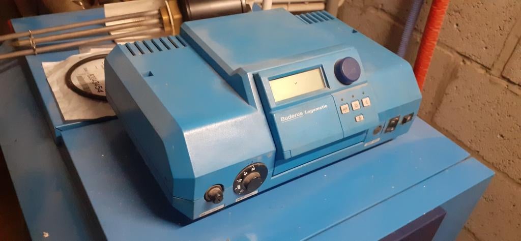 Buderus G215 47kw + brander 40kw Weishaupt, Ophalen