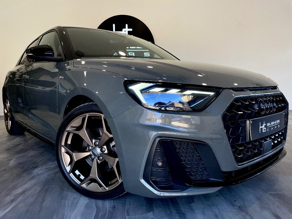 Audi A1 30TFSI/ SPORTBACK/ 3X S-LINE/ S-TRONIC/ SHADOW LOOK, Autos, Audi, 144 g/km, Argent ou Gris, Achat, A1