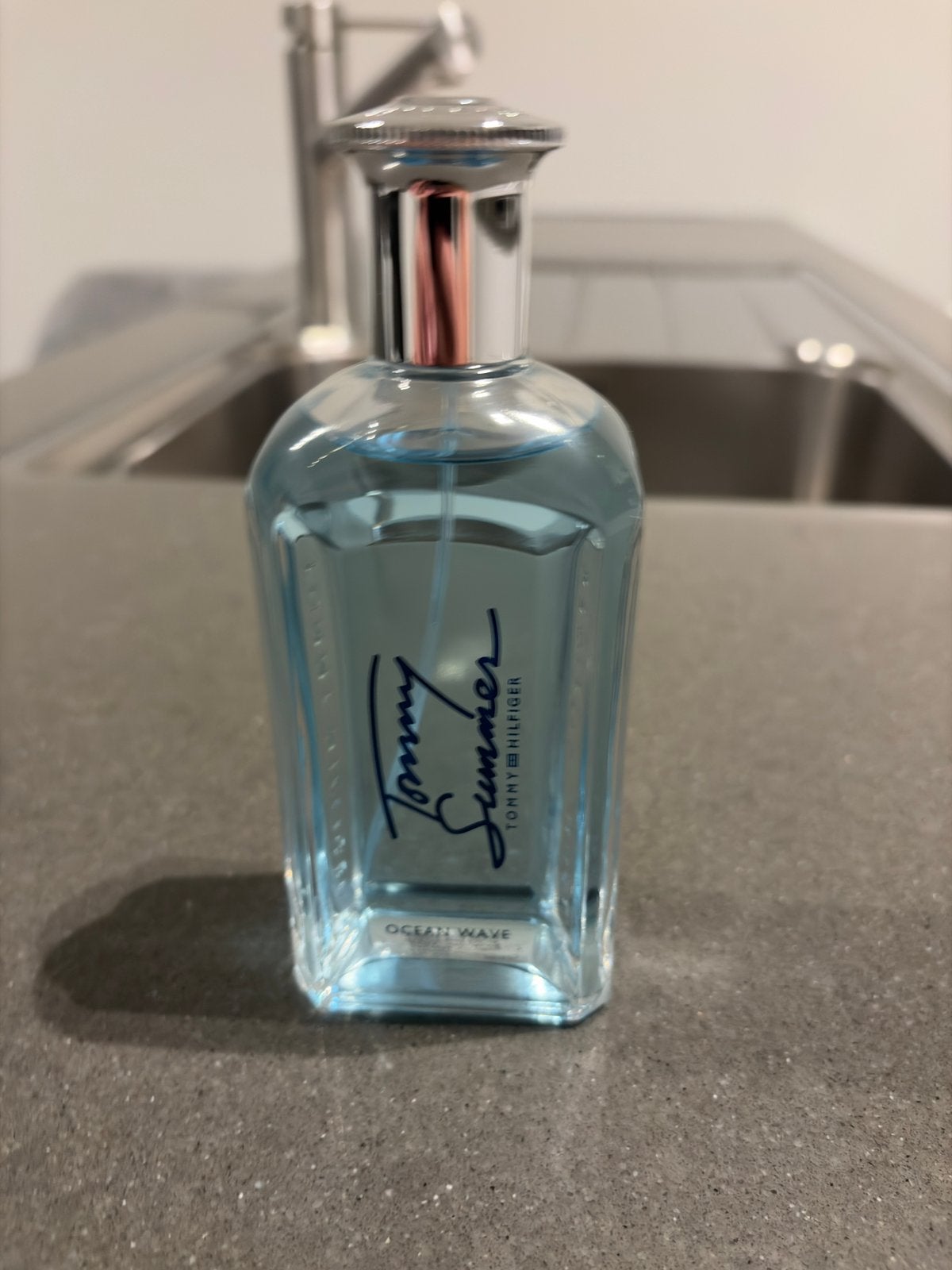 Tommy Hilfiger - Eau de toilette en spray - 100 ml - Nouveau, Enlèvement, Neuf