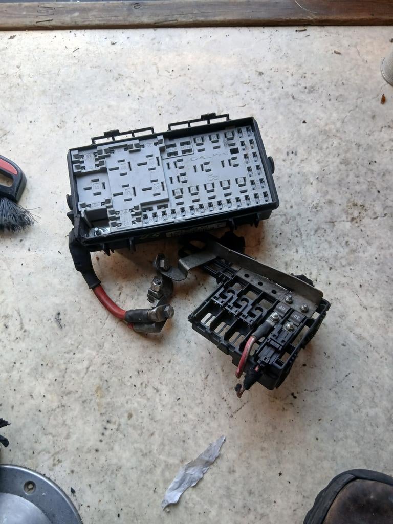 Boite fusible delfi opel, Enlèvement ou Envoi