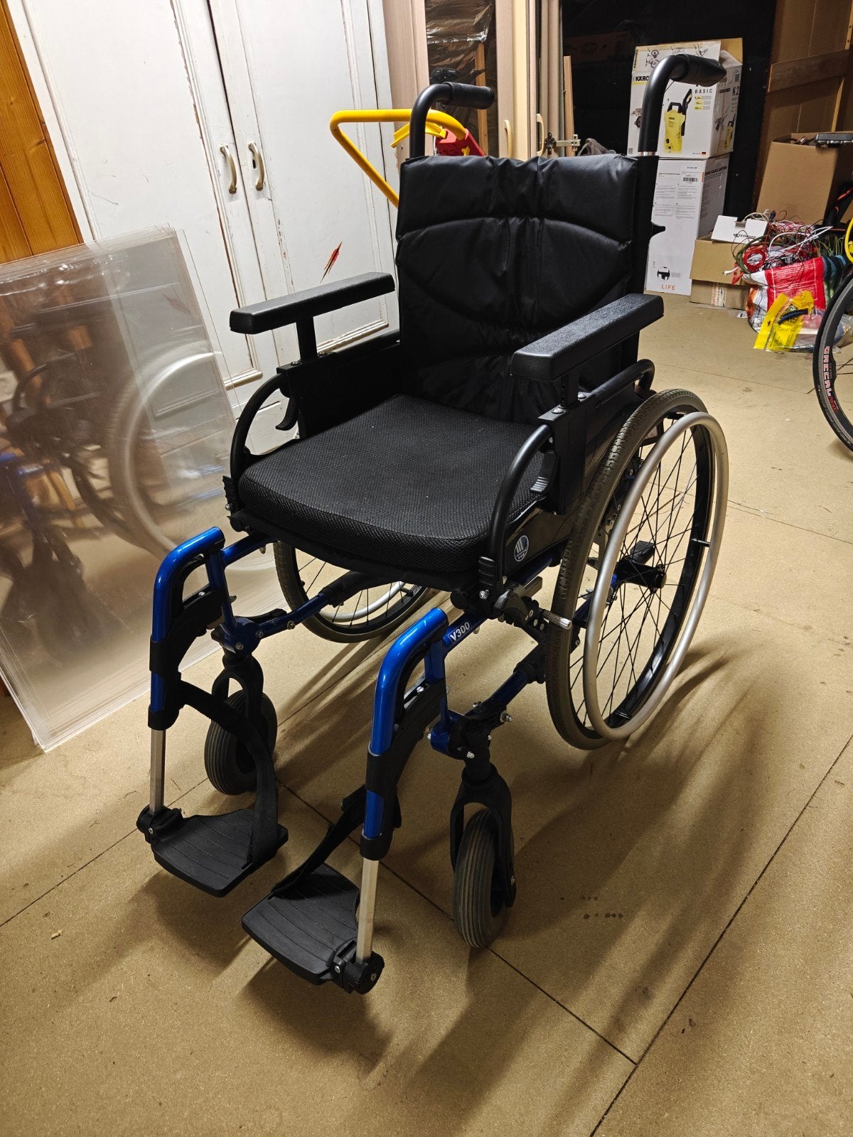 Rolstoel V300, Ophalen