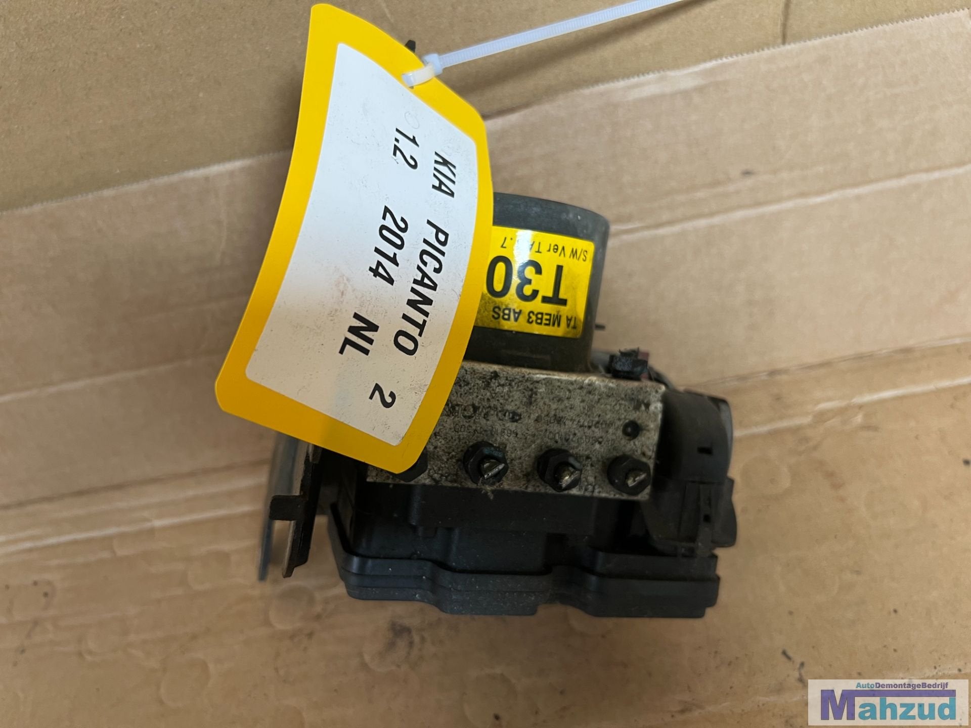 KIA PICANTO 2 (TA) 1.2 abs pomp 6158944200 2011-2017, Heolleung-ro 12
06797  Seoul, Info@kia.com, Kia Corporation, Gebruikt