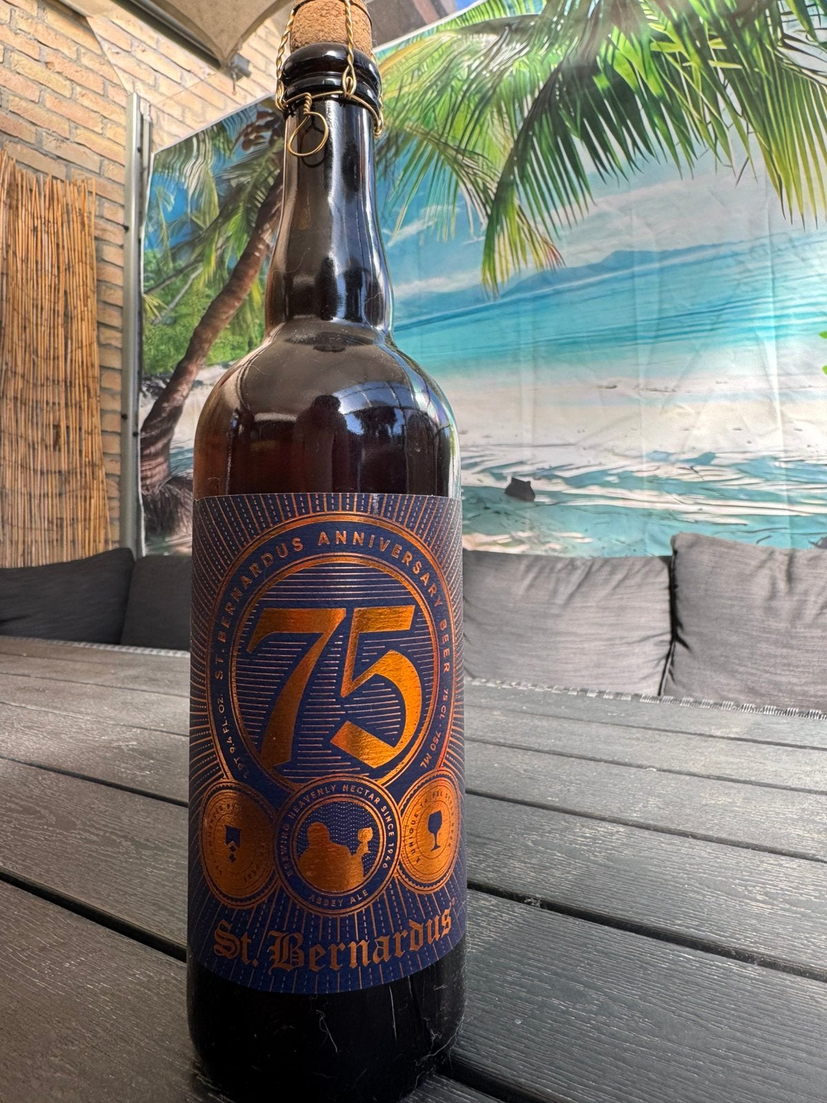 St bernardus Anniversary 75 years, Verzamelen, Biermerken, Ophalen of Verzenden, Zo goed als nieuw