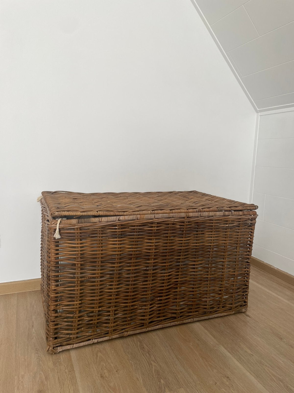 Maisons du Monde bruine rotan opbergbox, Huis en Inrichting, Ophalen, Zo goed als nieuw
