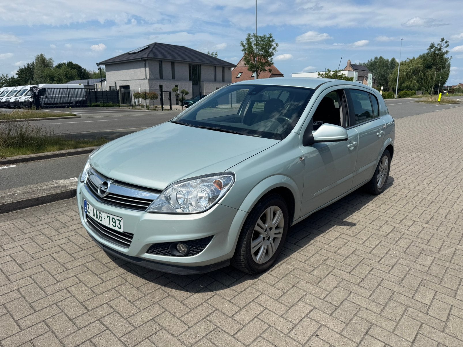 Opel astra 1.4 benzine EURO4 134.000 km/11-2009, Voorwielaandrijving, Stof, Zwart, 4 cilinders