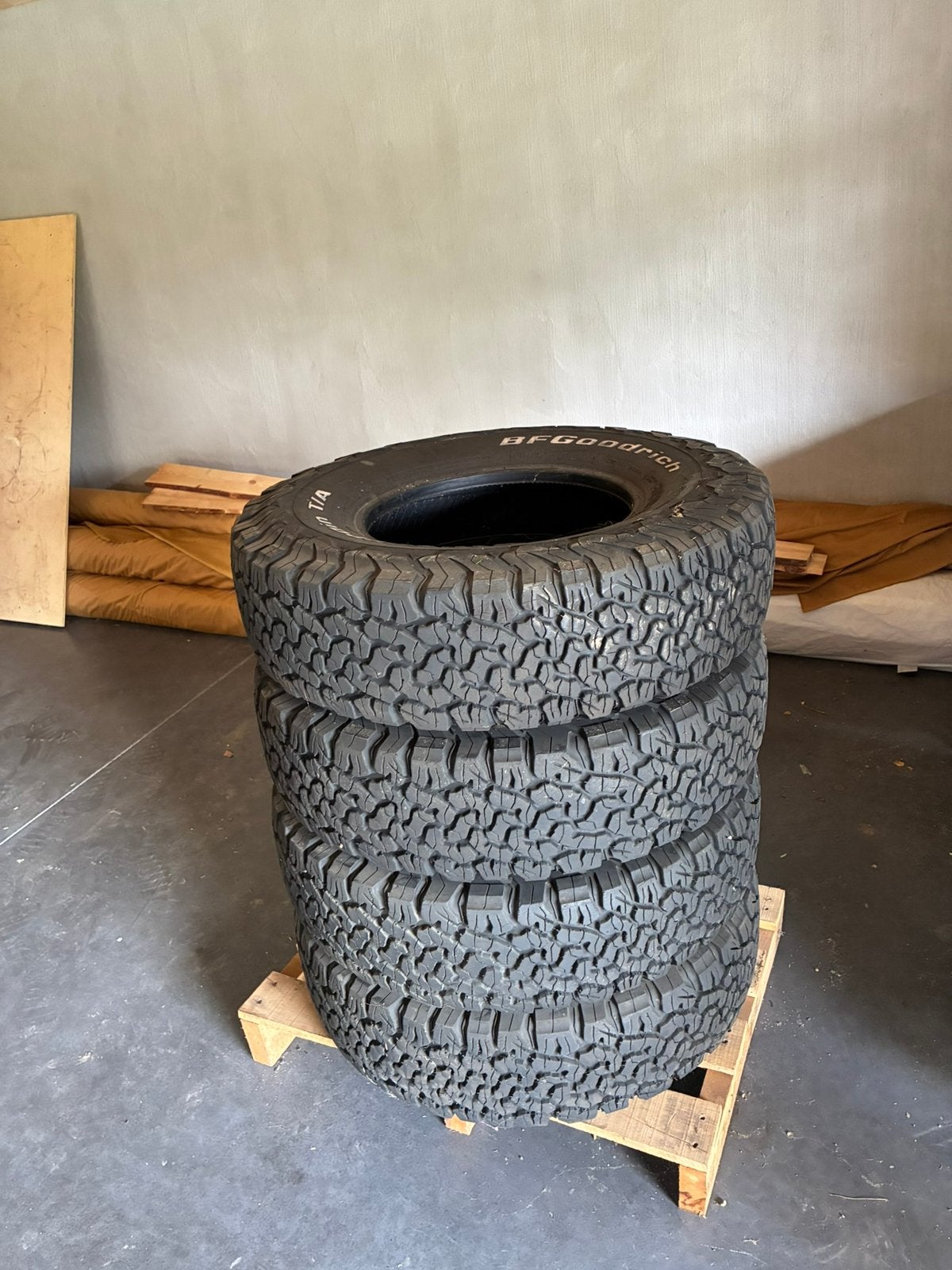 4x BF Goodrich AT 235/85 R16, Ophalen, Overige, Gebruikt, 16 inch