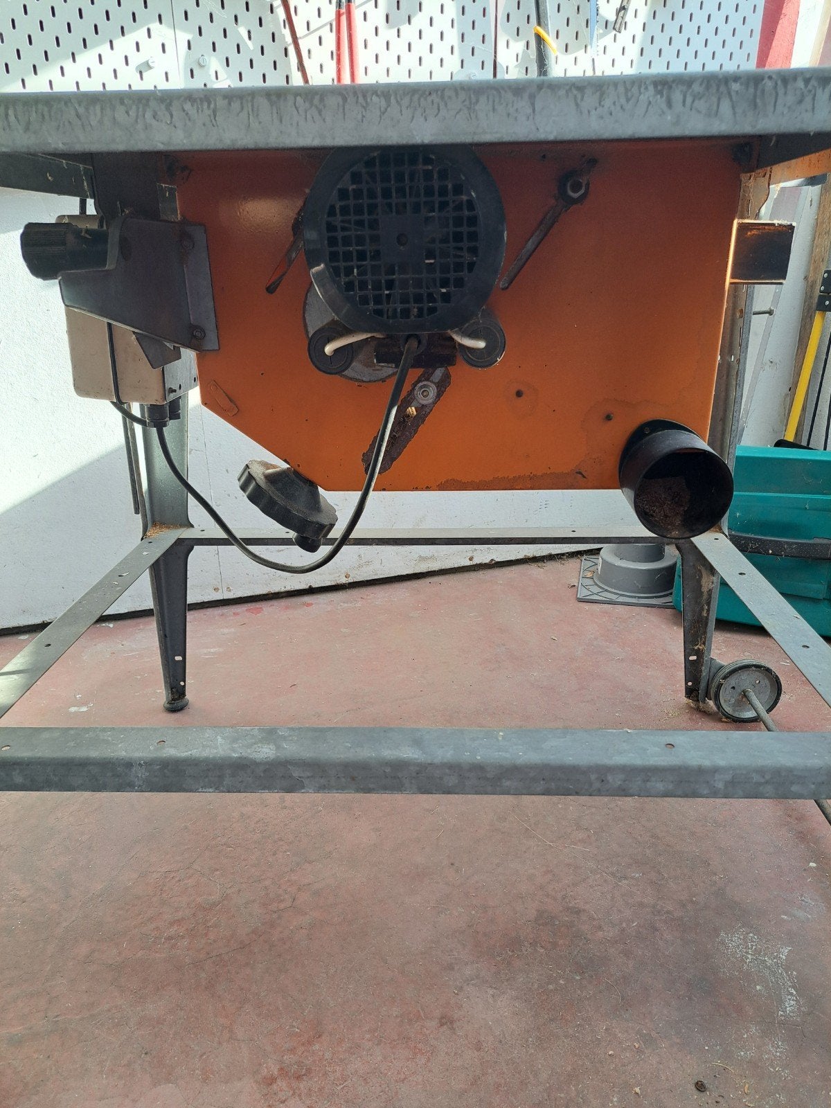 zaagmachine hout, Ophalen