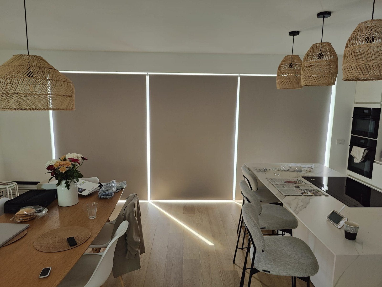 3 elektrische rolgordijnen Heytens te koop, Huis en Inrichting, Stoffering | Gordijnen en Lamellen, Gebruikt, 200 cm of meer, 150 tot 200 cm
