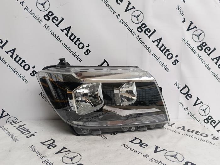 Phare droit d'un Volkswagen Crafter, Volkswagen, -, 3 mois de garantie, Utilisé