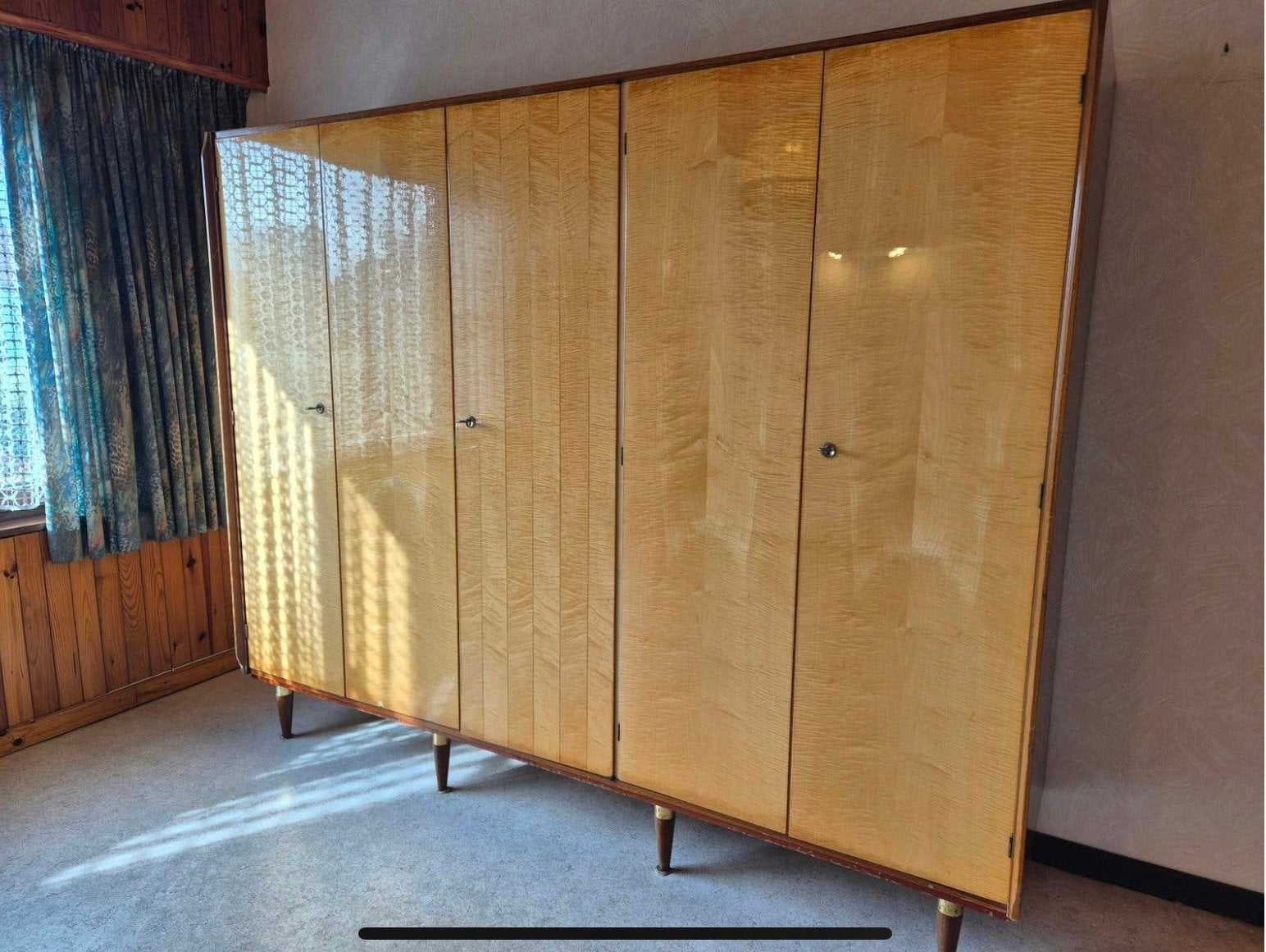Mooie vintage midcentury slaapkamerkast, Antiek en Kunst, Ophalen