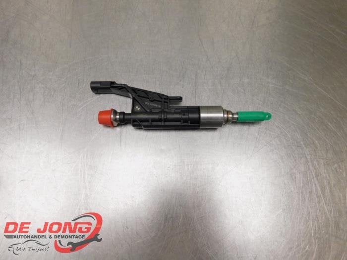 Injecteur (injection essence) d'un BMW 2-Serie, Autos : Pièces & Accessoires, Systèmes à carburant, BMW, Utilisé, 3 mois de garantie