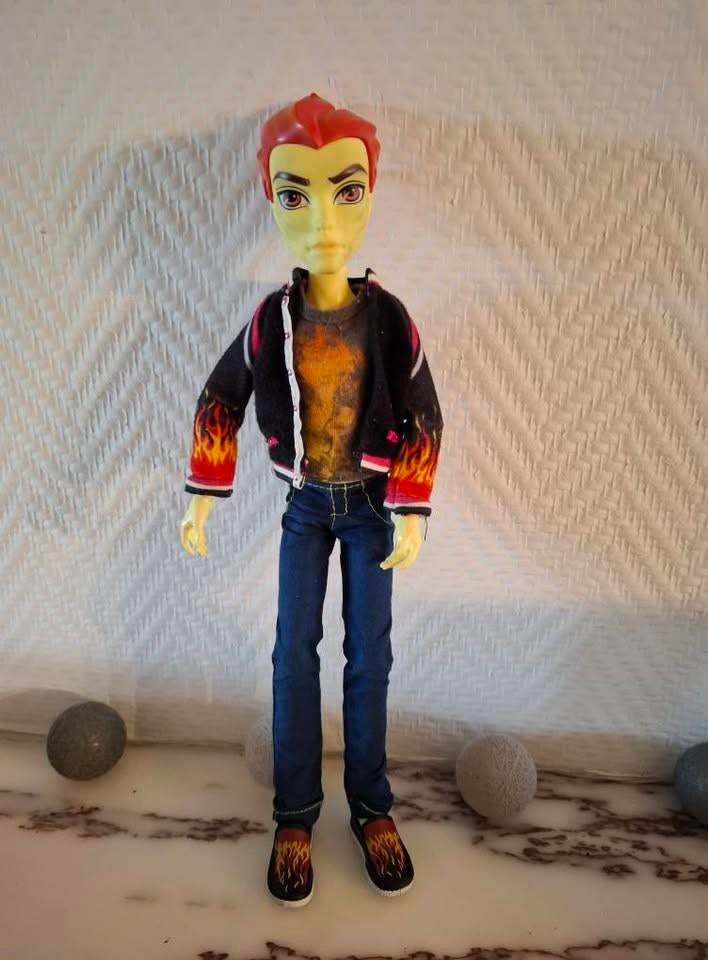 Poupée Monster High  - Heath Burns, Enlèvement, Utilisé, Poupée