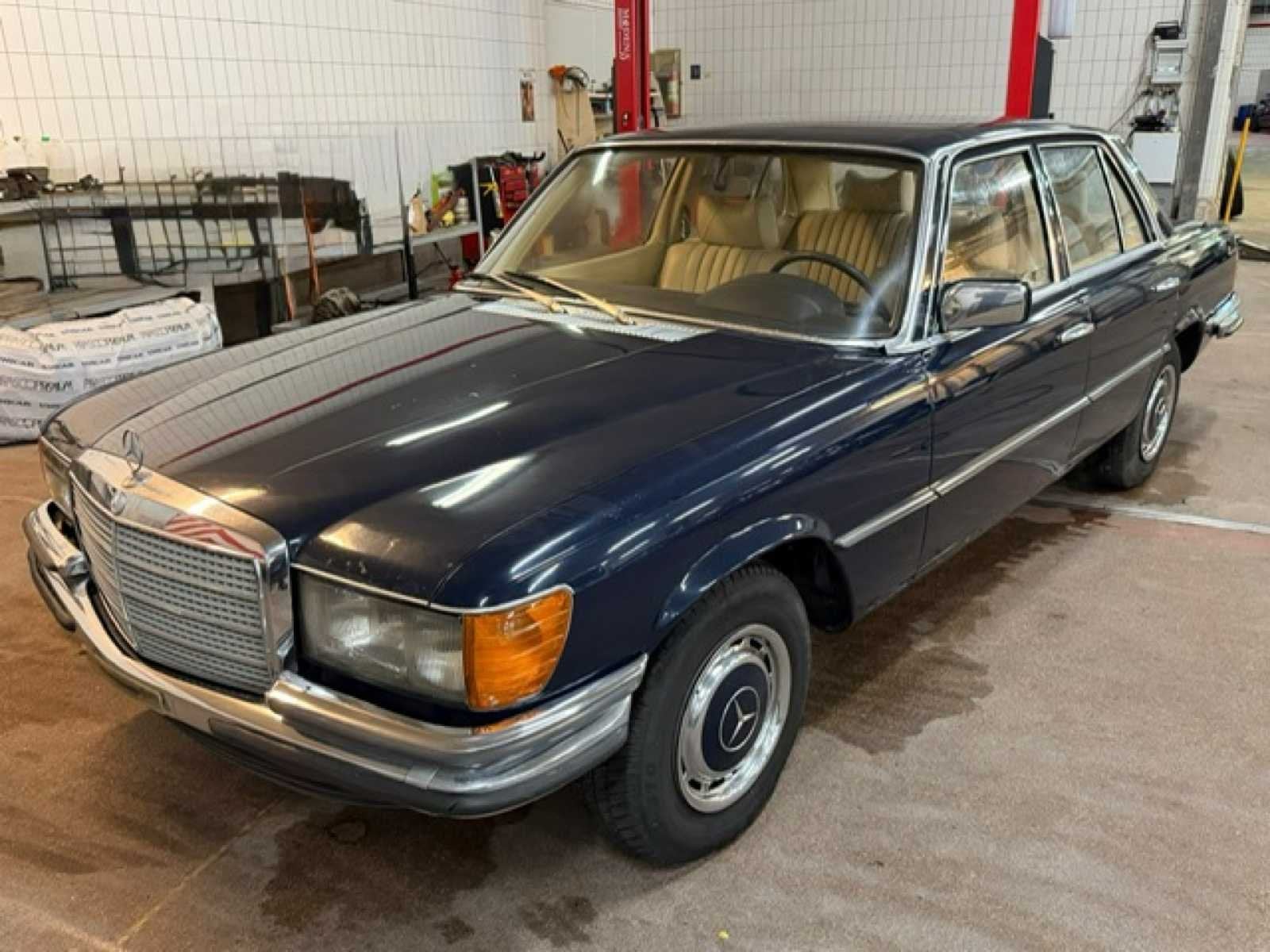 Mercedes 1977 - 289 - Voiture classique, Autos, Achat, Entreprise, Autres carburants, Autre carrosserie