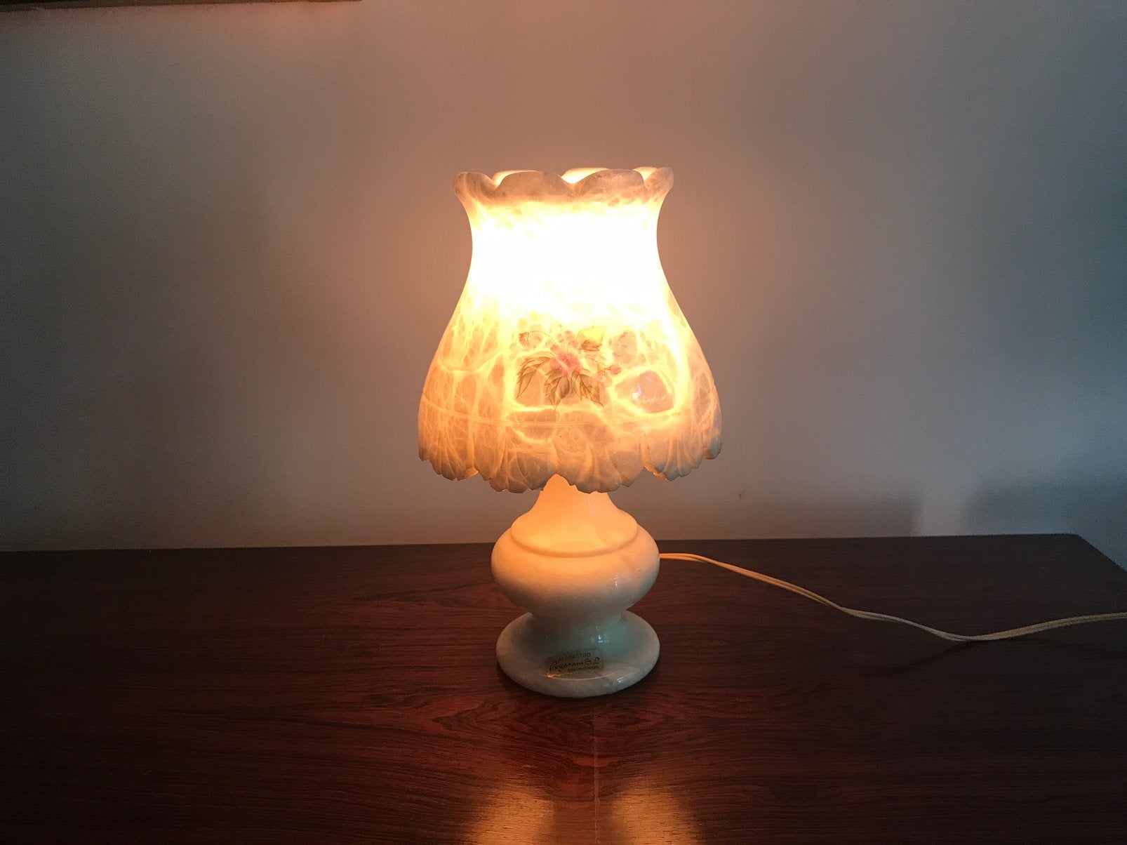 Pegasan Albast natuursteen lamp tafellamp bloemen decor, Antiek en Kunst, Ophalen of Verzenden