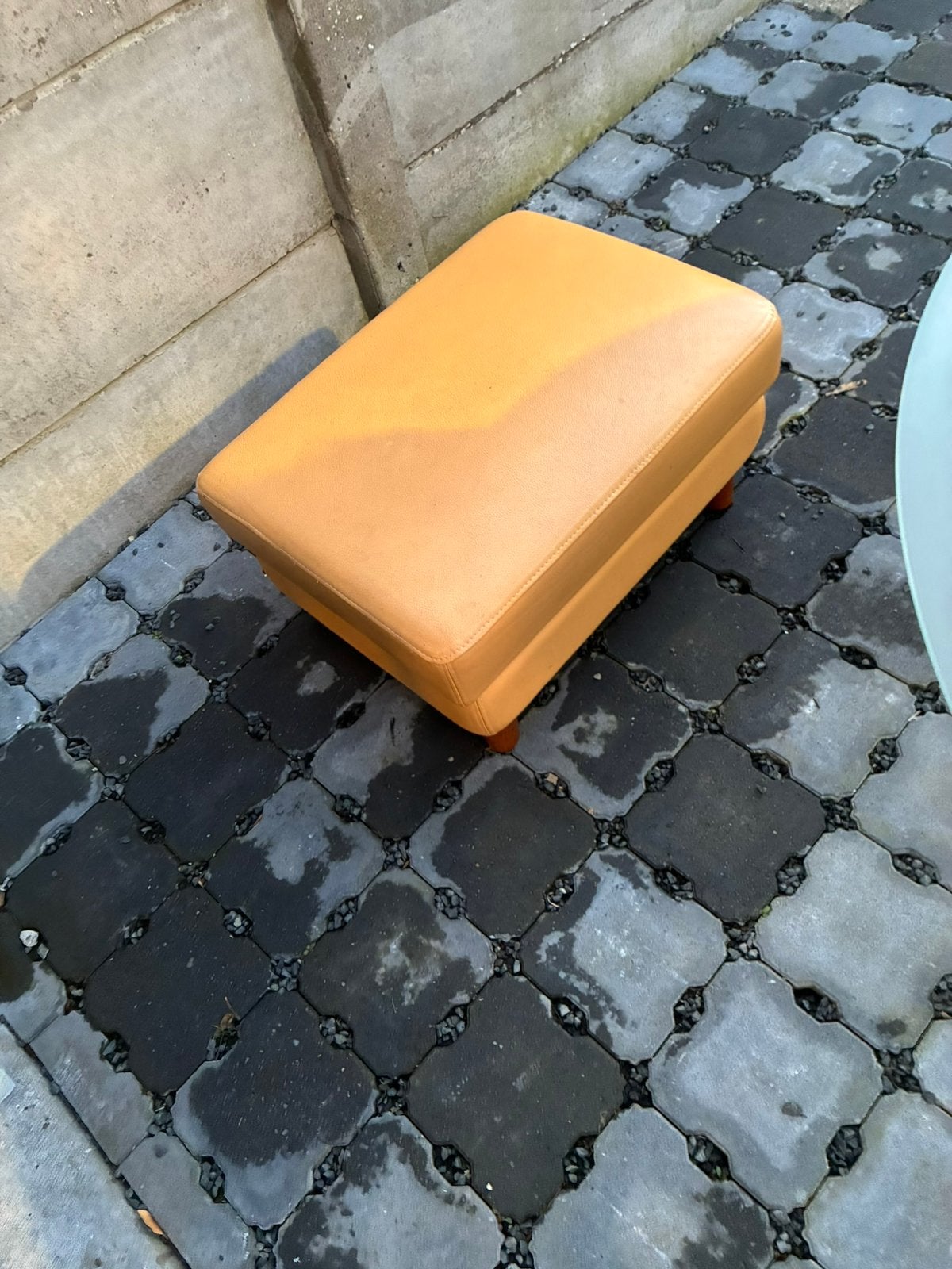 Pouf, Enlèvement, Utilisé