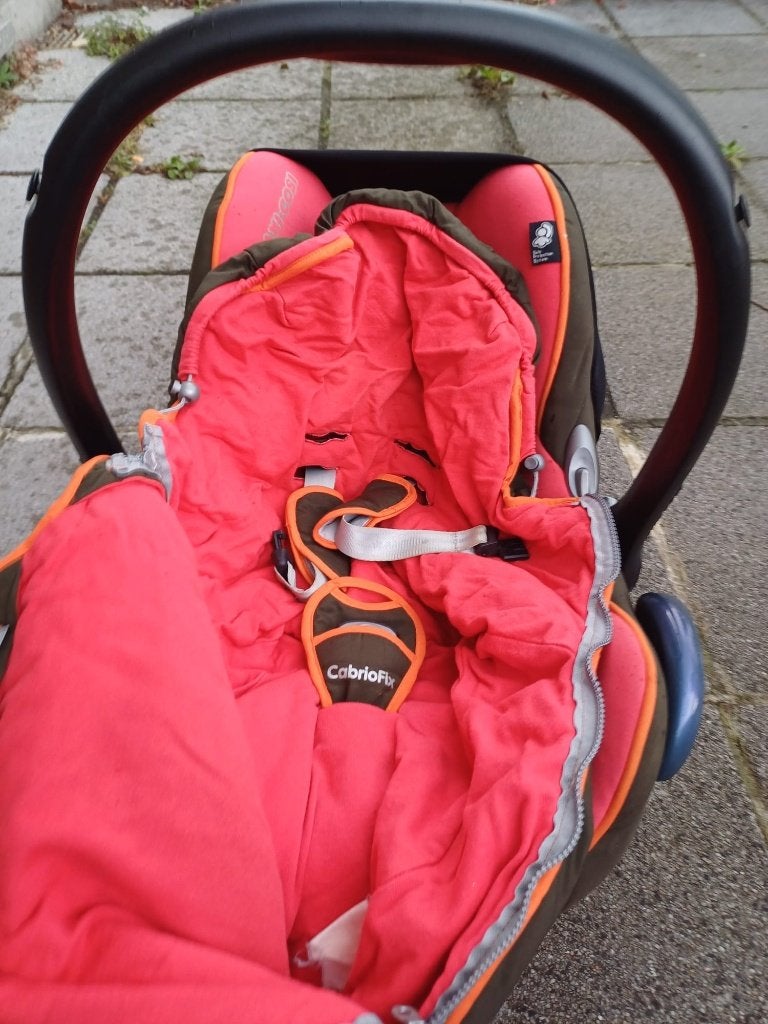 Maxicosy van het merk Maxi Cosy, Kinderen en Baby's, Ophalen, Zo goed als nieuw, Maxi-Cosi, Autogordel