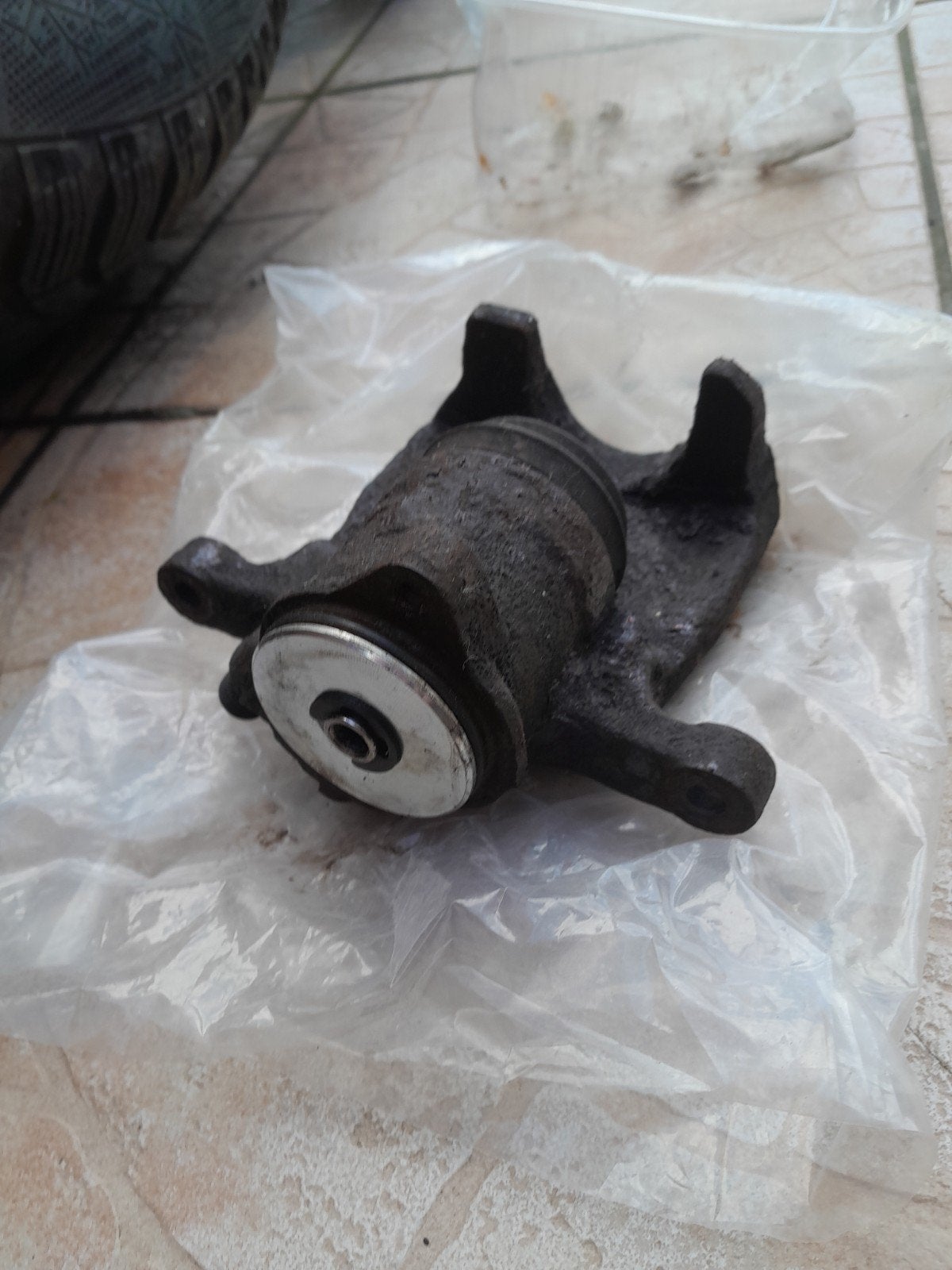 Étrier de frein d'origine arrière droit VW AUDI SEAT, Ophalen, Gebruikt, Audi