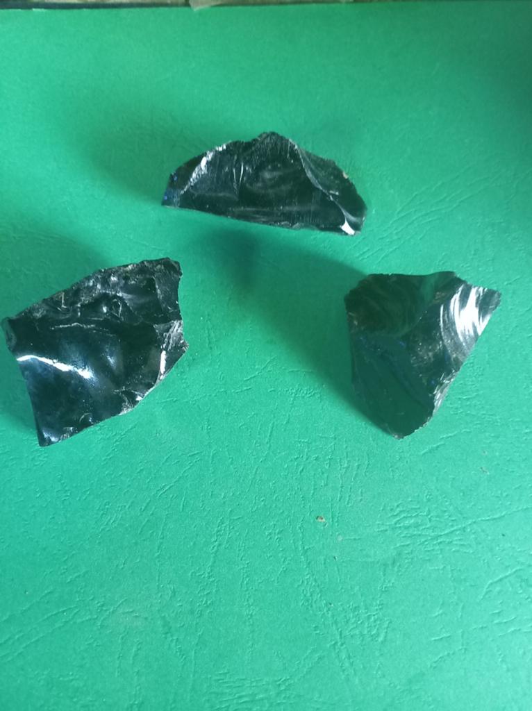 Lot de 3 onyx origine BRÉSIL, Envoi