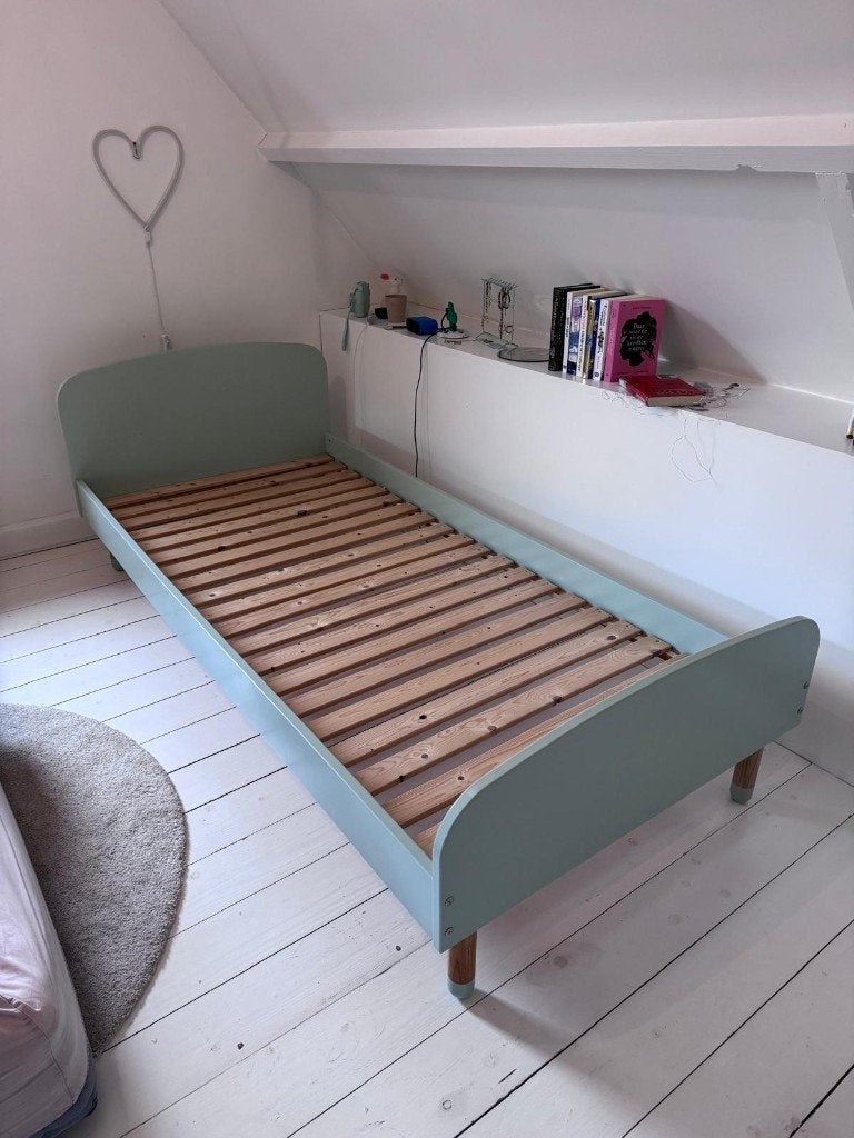 Kinderbed Flexa, Huis en Inrichting, Slaapkamer | Bedden, Ophalen, Eenpersoons, 210 cm, Scandinavian design
