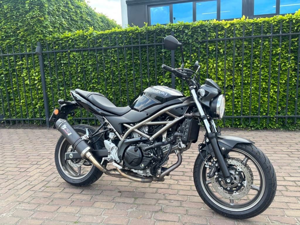 Suzuki SV 650   ""35 kw"", ABS, Entreprise, 2 cylindres, Neuf