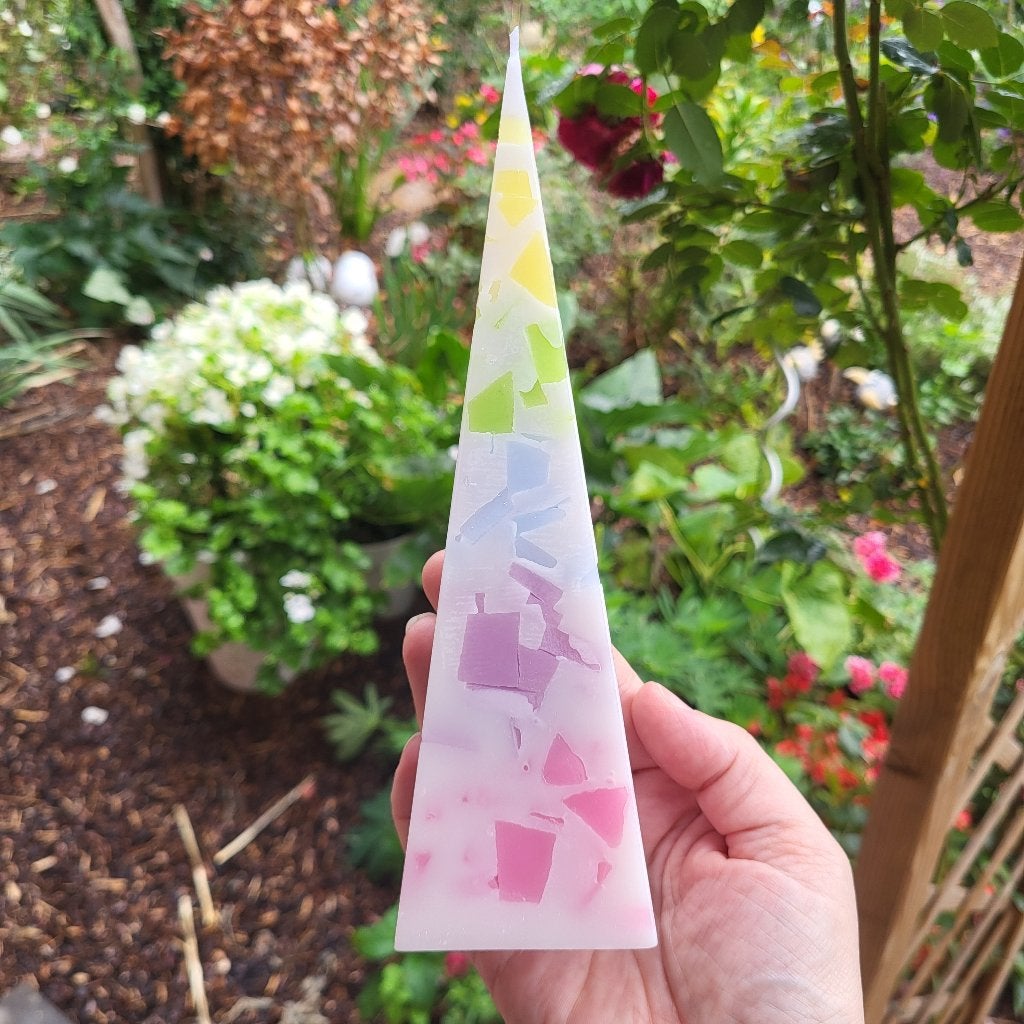 Piramidekaars, kaars, piramide, regenboog, pastelkleuren, Huis en Inrichting, Meerkleurig, Overige merken, Ophalen of Verzenden