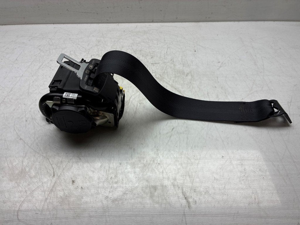 CEINTURE DE SECURITE ARRIERE DROITE Renault Arkana (RJLL), Renault, Utilisé, Peter-Huppertz-Straße 5
51063  Köln, DE, Dialog.deutschland@renault.de
