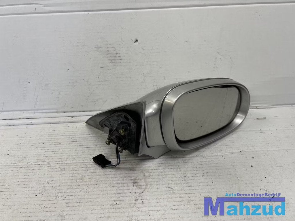 MERCEDES SLK R170 Zilver 744 Rechts spiegel 2000-2004, Gebruikt, Mercedes-Benz AG, Mercedes-Benz, Mercedesstrasse 120
70372  Stuttgart, DE
