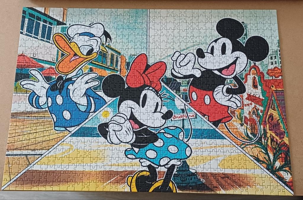 162) Puzzle 1000 pièces trefl, Enlèvement, 500 à 1500 pièces, Comme neuf, Puzzle