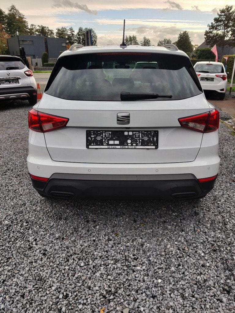 SEAT Arona Arona TSI 95pk *NAVI*APP*NIEUWE STAAT* (bj 2023), Auto's, Voorwielaandrijving, Stof, Gebruikt, 95 pk