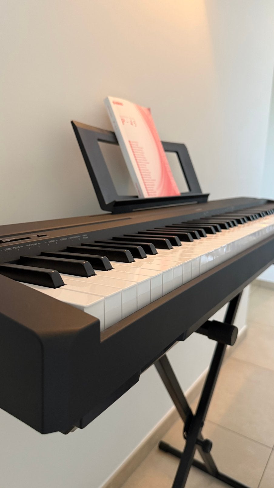Piano numérique Yamaha P-45 + set complet, Musique & Instruments, Pianos, Enlèvement, Comme neuf, Piano