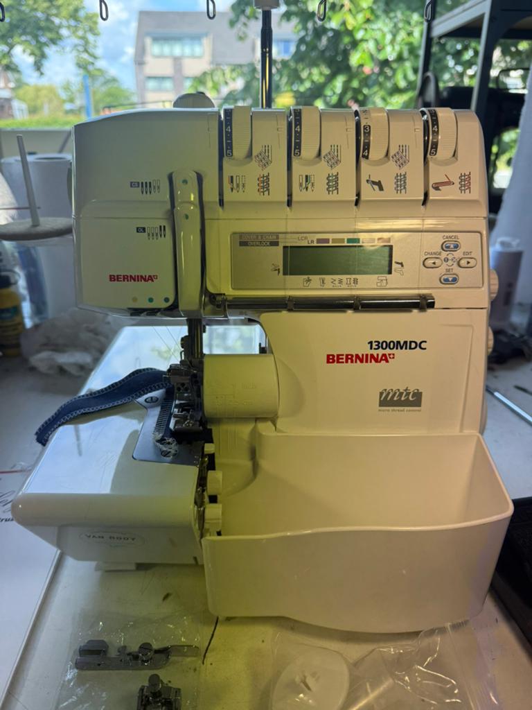 Bernina 1300MDC overlock, Ophalen, Zo goed als nieuw, Lockmachine, Bernina