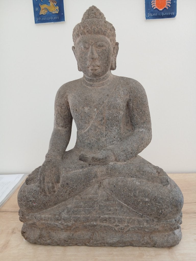 Boeddha in lavasteen, Ophalen