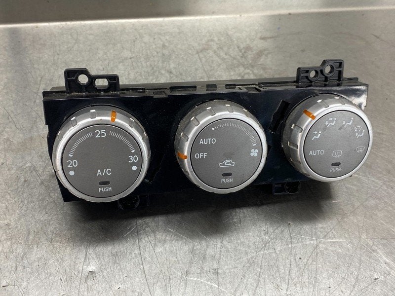 PANNEAU DE COMMANDE CHAUFFAGE CLIMATISATION Forester (SG), Utilisé, Subaru