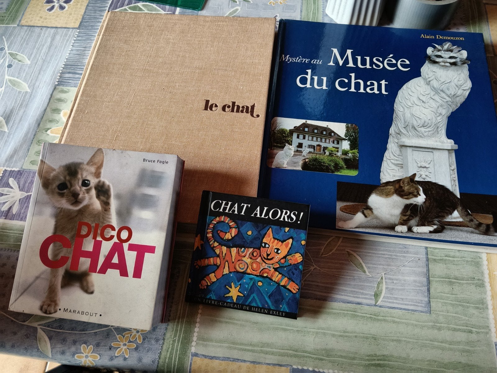 Livres sur les chats, Enlèvement ou Envoi, Chats