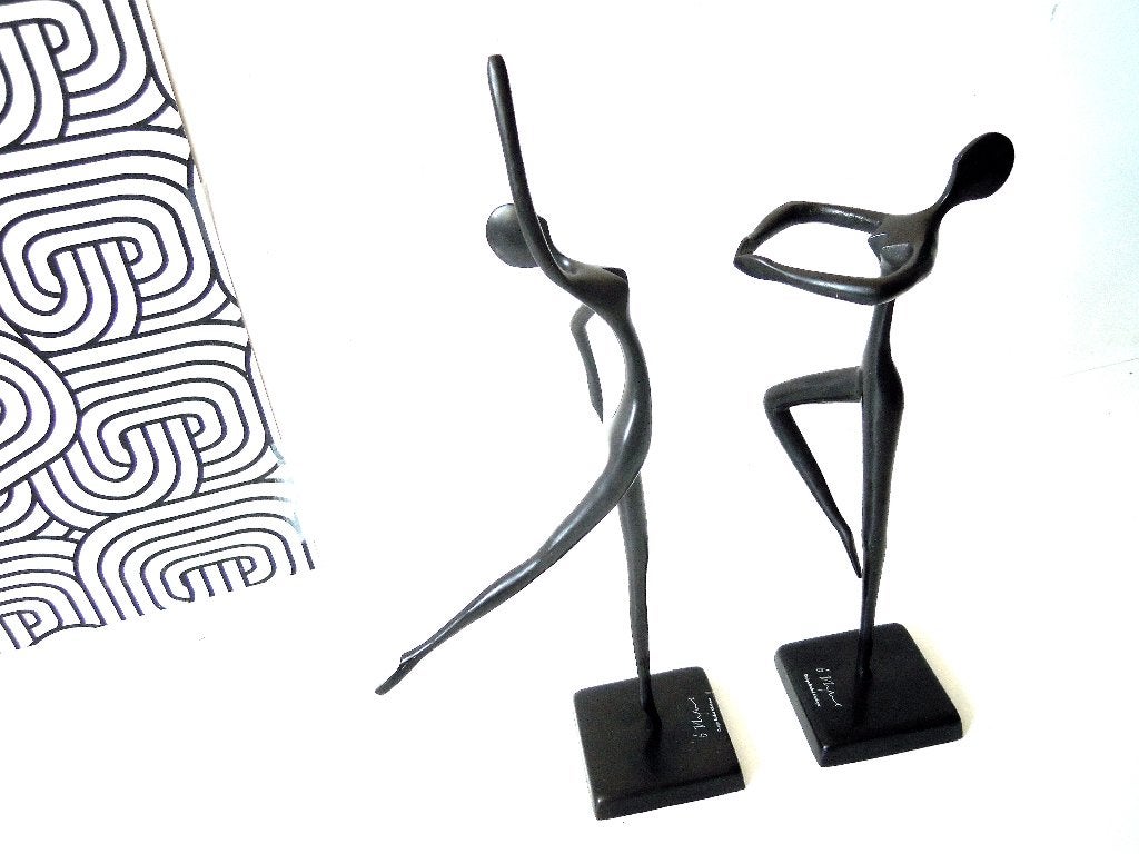 Images abstraites de ballerines - Bodrul Khalique, Sculpture, Massif, Enlèvement ou Envoi, Noir