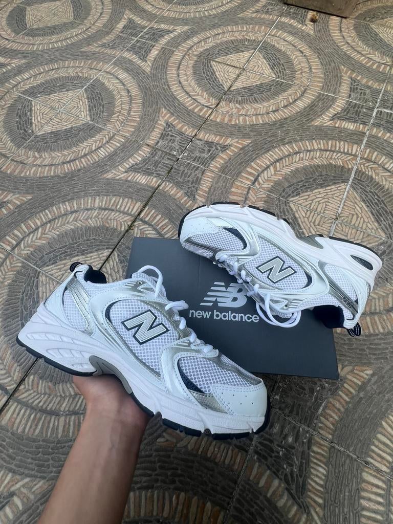New Balance 530 White/Silver – nieuw met doos, Kleding | Heren, Schoenen, Verzenden, Wit, Zo goed als nieuw, Sneakers
