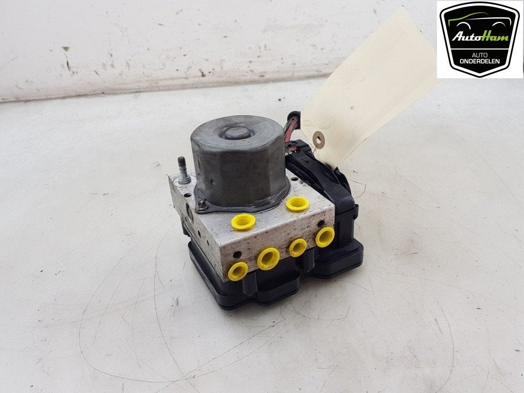 ABS POMP (|103779700D|103811900D|103779700B|103779700C|), Robert Bosch AG, Gebruikt, Overige automerken, Robert-Bosch-Allee 1
74232  Abstatt, DE