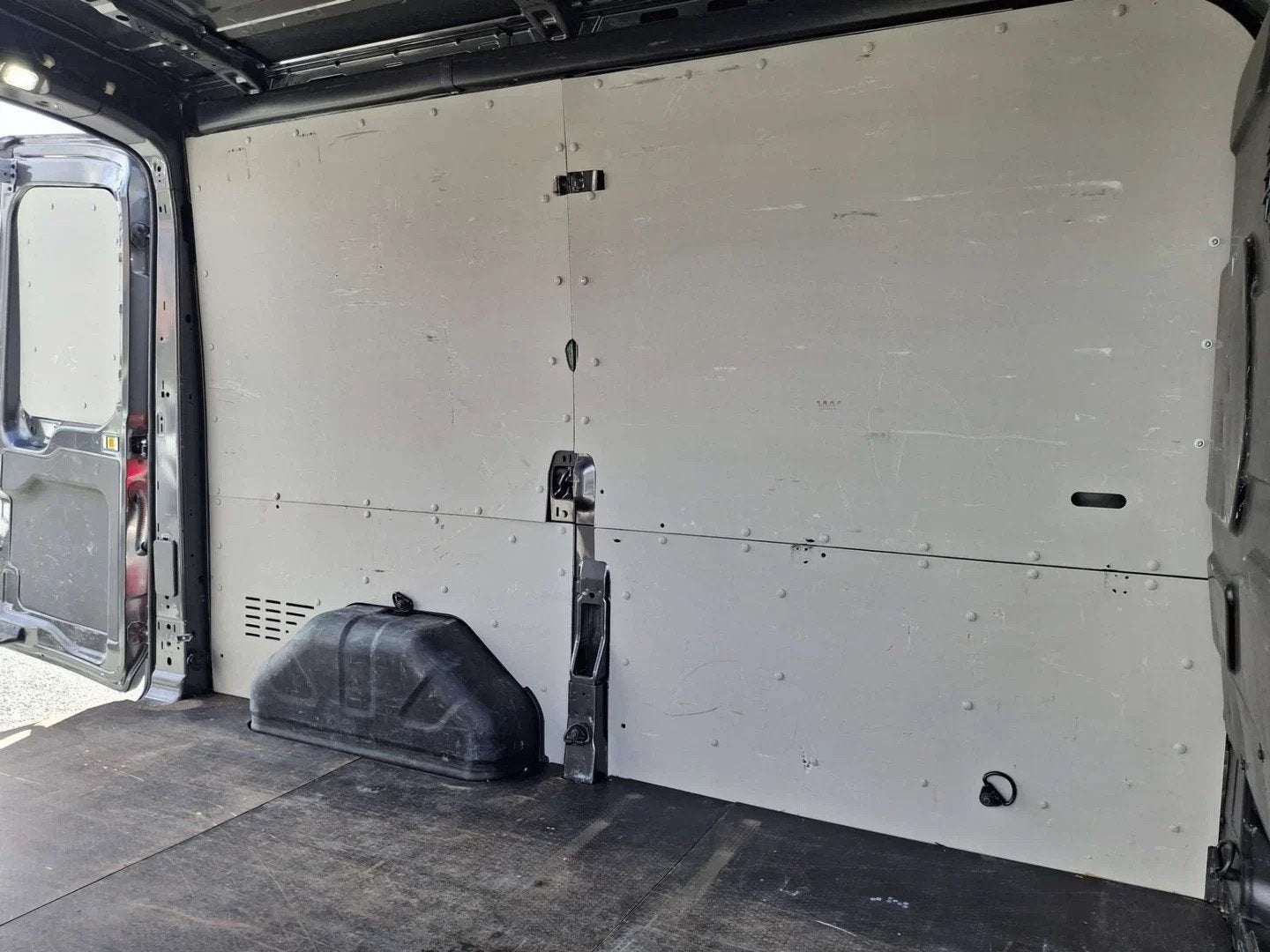 Ford Transit L2H2, Argent ou Gris, Achat, Euro 6, Entreprise