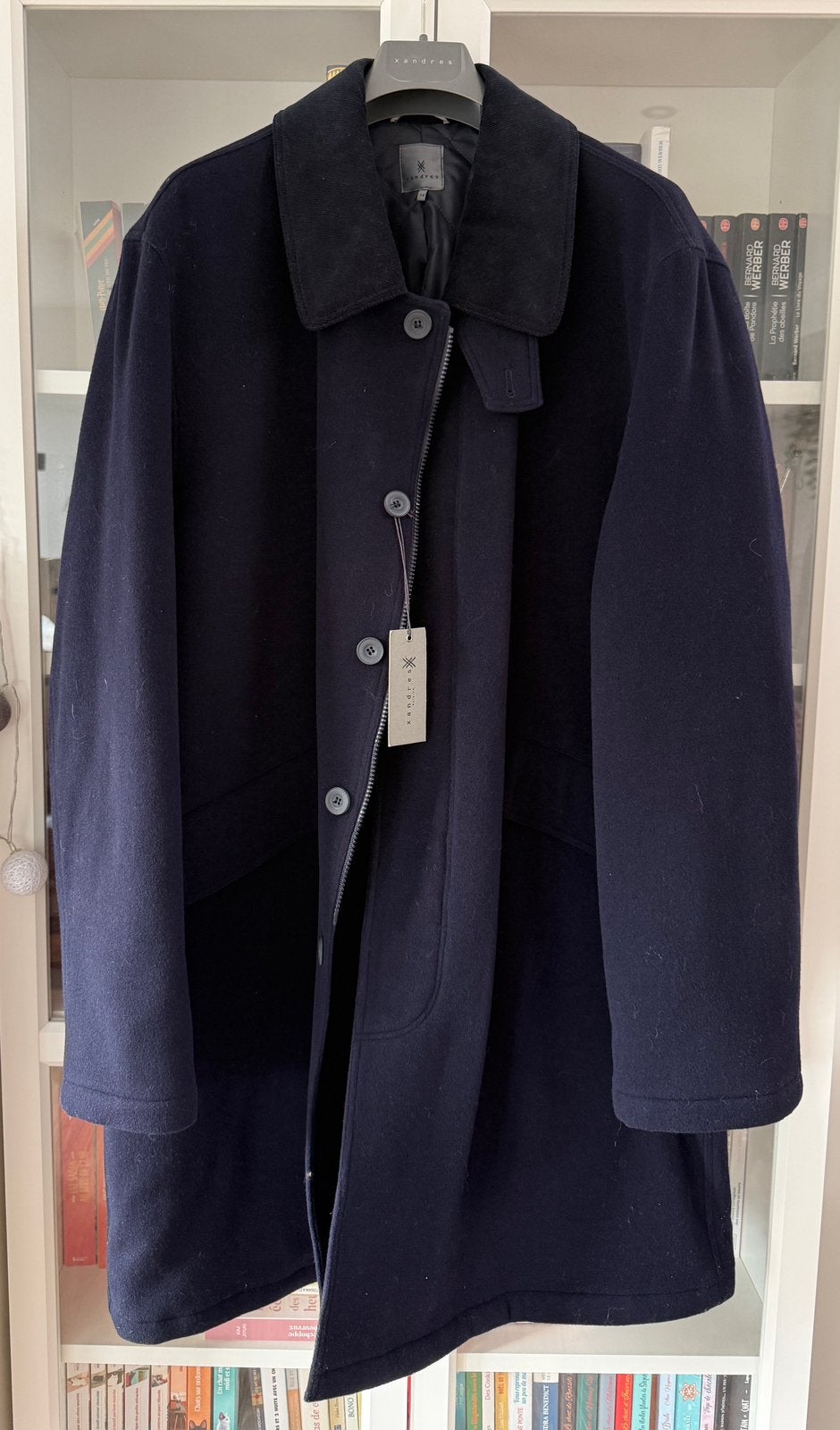Manteau Xandres laine cachemire t.56 neuf, Enlèvement ou Envoi, Neuf, Taille 56/58 (XL), Bleu