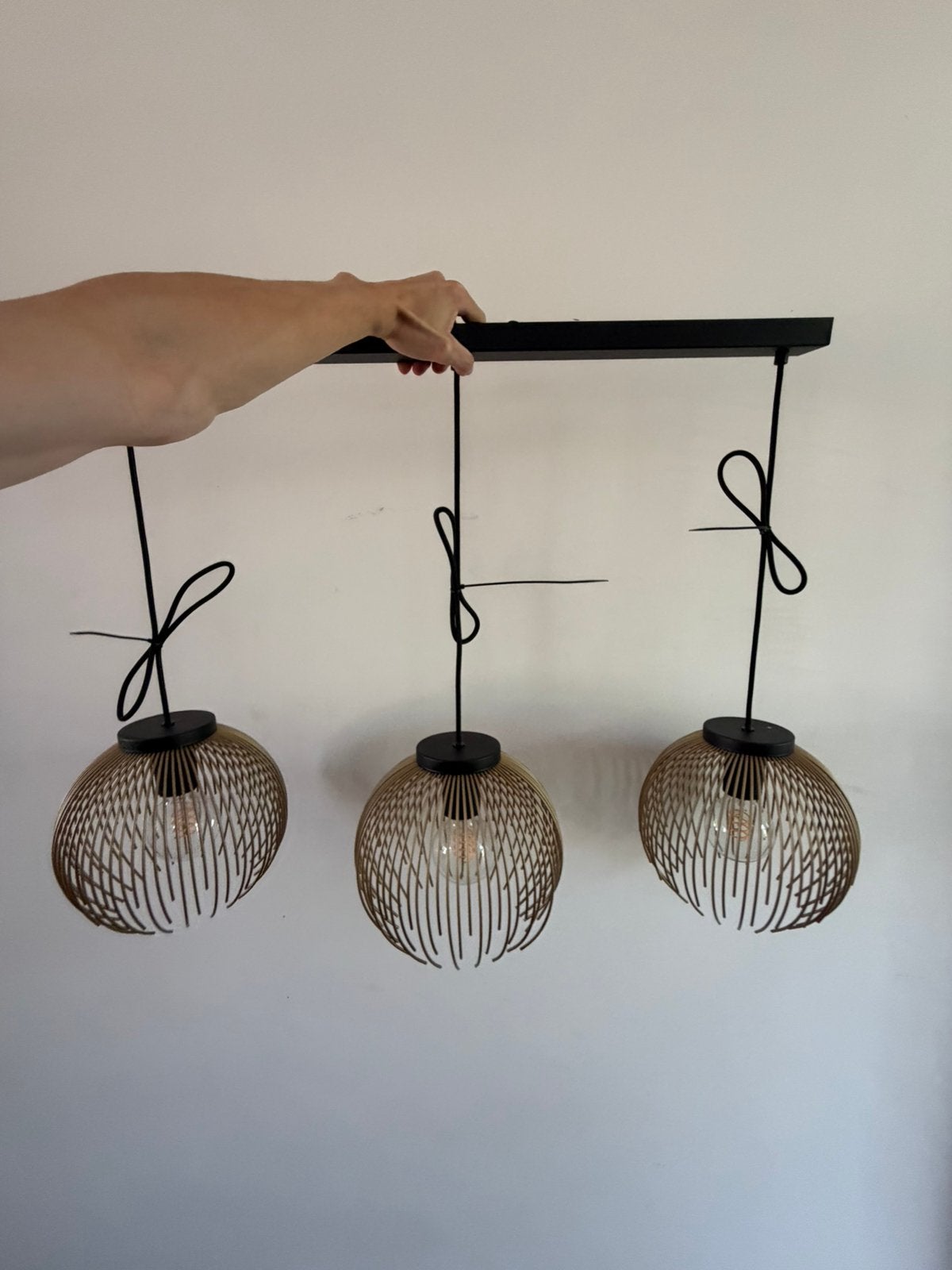 Lampe suspendue EGLO VENEZUELA, 3 caches en fil doré, 900167, Enlèvement ou Envoi, Comme neuf