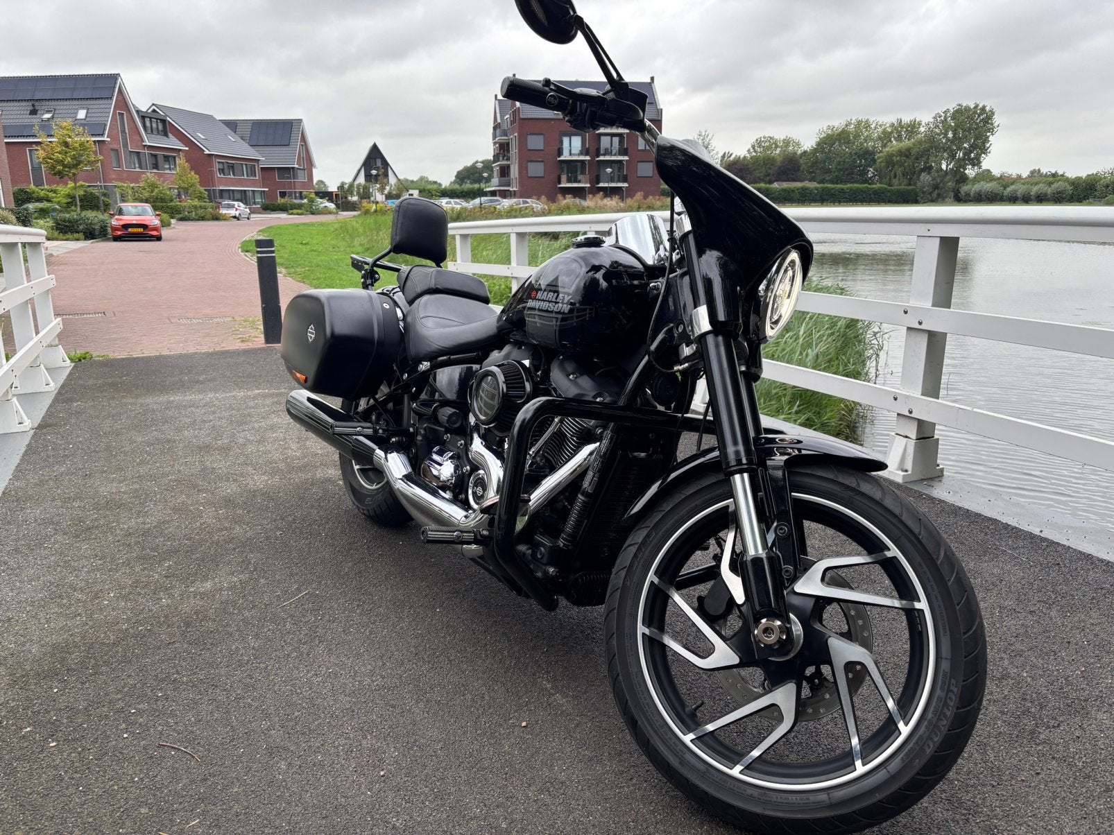 Harley-Davidson Sport Glide 2018 – Milwaukee-Eight 107, Motoren, Bedrijf